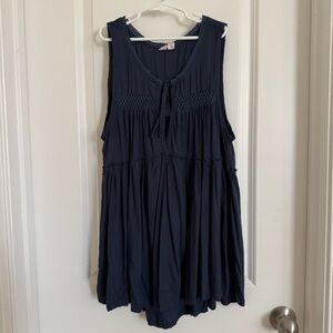 Melrose and Market Navy Blue Sleeveless Blouse, M
